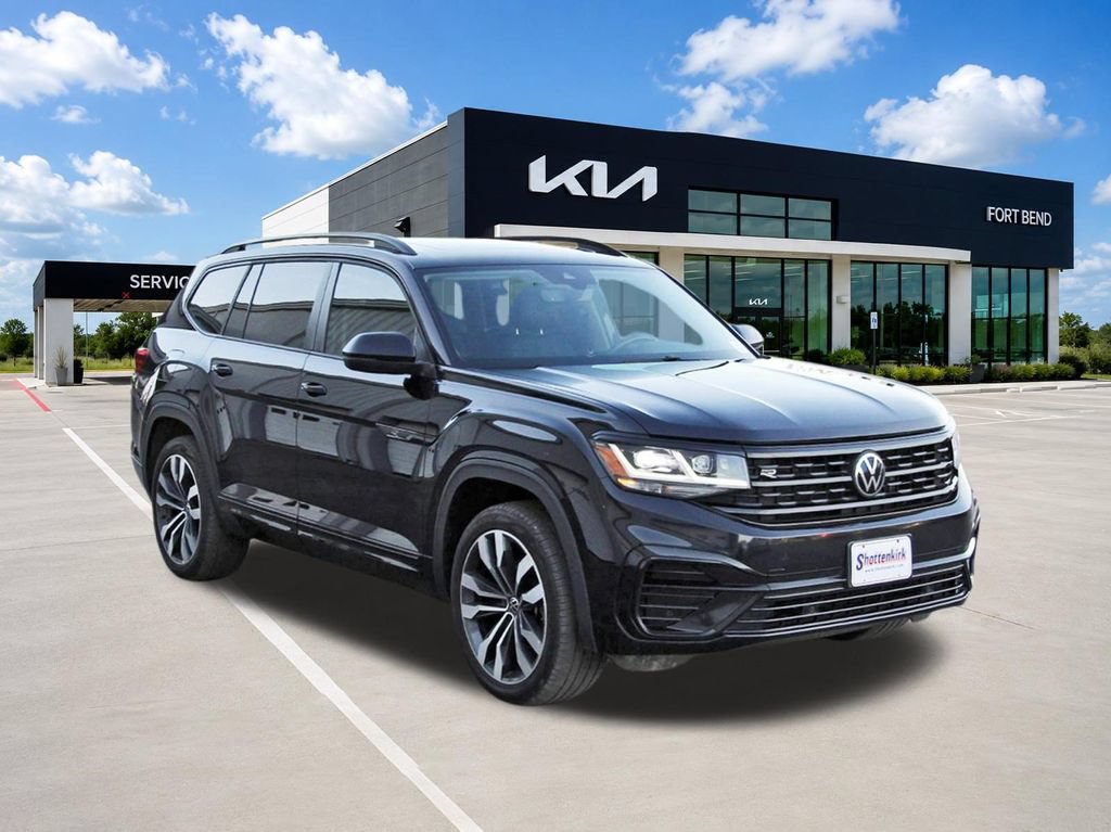 Used 2023 Volkswagen Atlas SEL R-Line AWD/4WD image 3