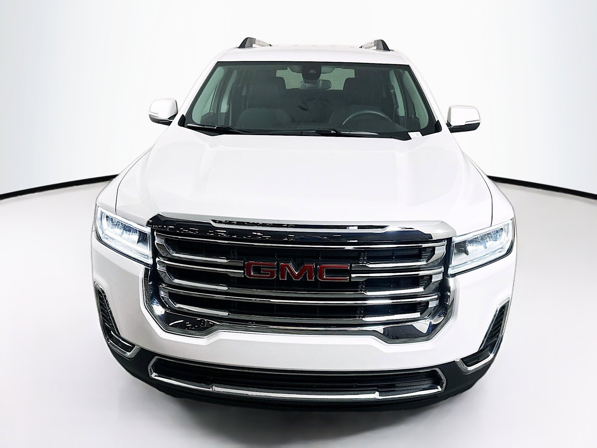 Used 2023 GMC Acadia SLE w/ Driver Convenience Package image 2