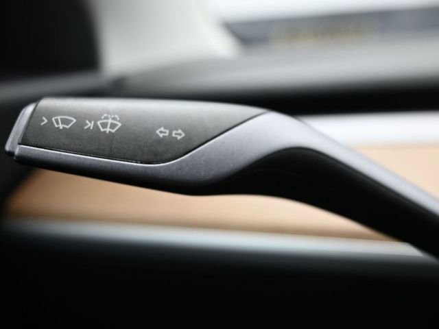 Used 2019 Tesla Model 3 Standard Range Plus image 22