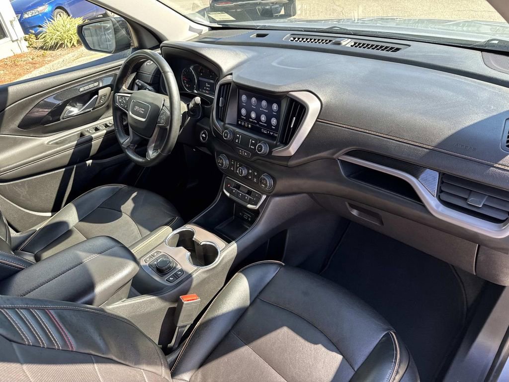 Used 2023 GMC Terrain AT4 image 13