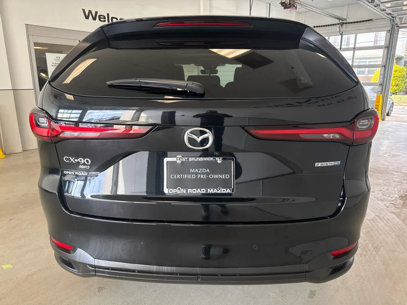 Certified 2025 MAZDA CX-90 Plug-In Hybrid w/ Preferred image 5