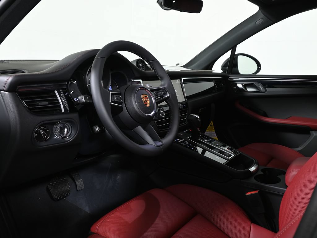 New 2026 Porsche Macan S AWD/4WD image 4