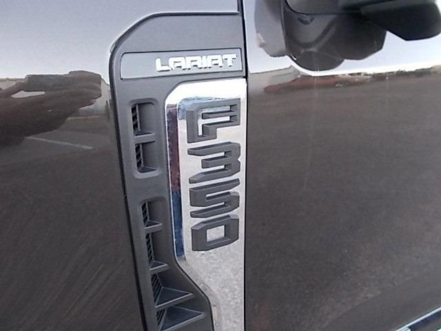 Used 2024 Ford F350 Lariat image 10