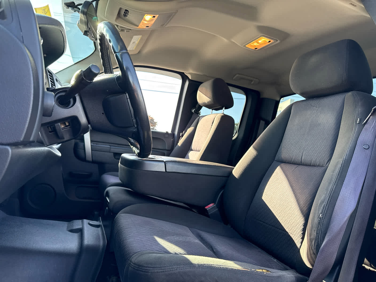 Used 2010 Chevrolet Silverado 1500 LT w/ Power Pack Plus AWD/4WD image 3