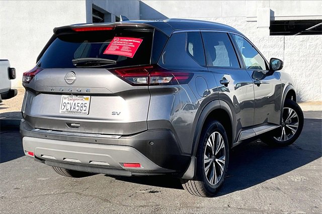Certified 2022 Nissan Rogue SV w/ SV Premium Package image 13
