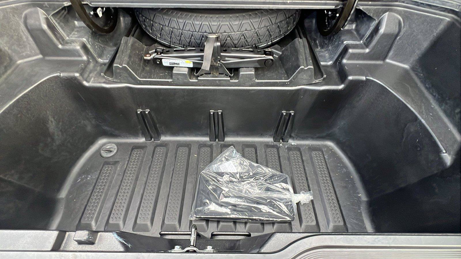 Used 2024 Honda Ridgeline Black Edition image 17