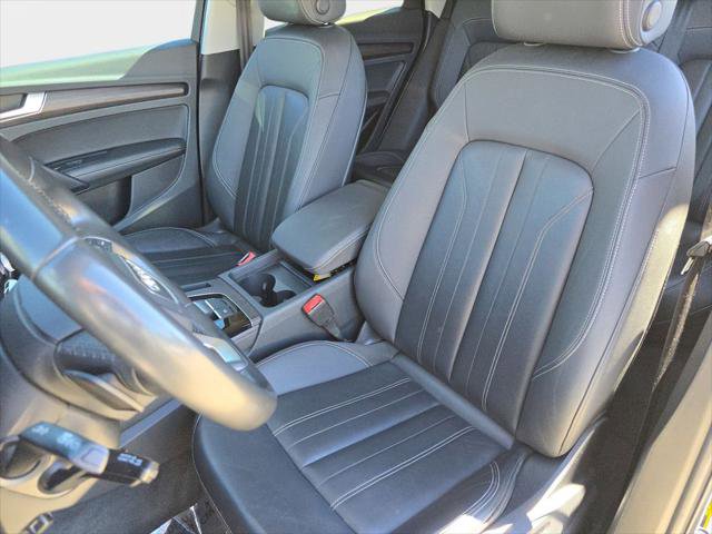 Used 2023 Audi Q5 2.0T Premium Plus w/ Premium Plus Package AWD/4WD image 19
