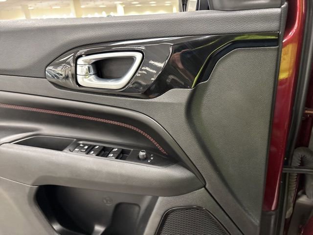 Used 2022 Jeep Compass Trailhawk w/ Trailhawk Convenience Group AWD/4WD image 26