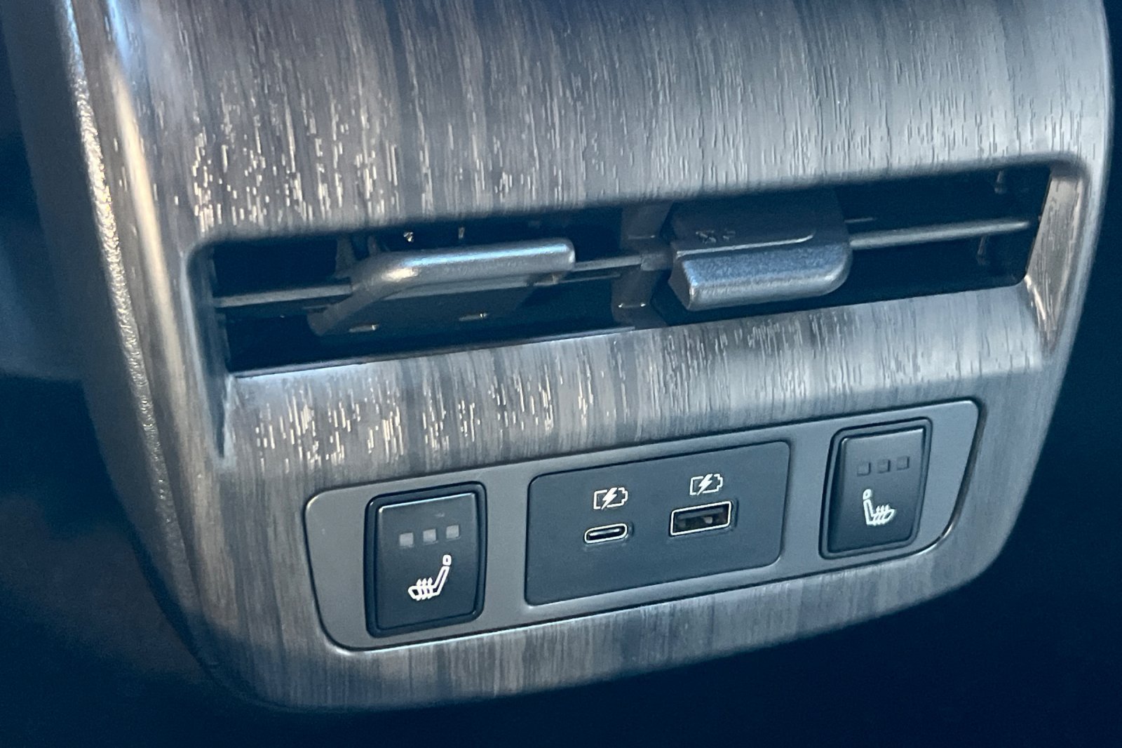 Certified 2023 Nissan Ariya FWD image 14