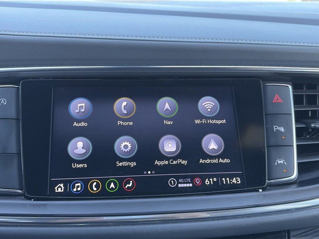 Used 2024 Buick Enclave Premium image 13