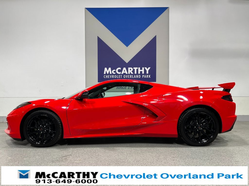 Used 2025 Chevrolet Corvette Stingray Coupe image 8