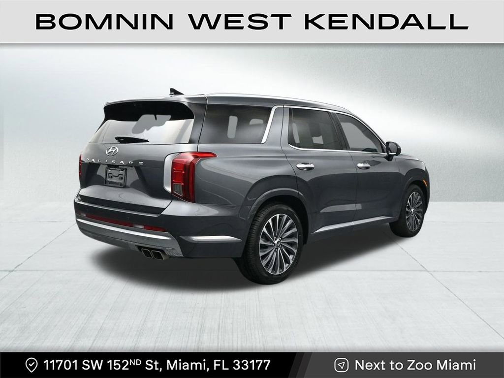 Used 2024 Hyundai Palisade Calligraphy image 5