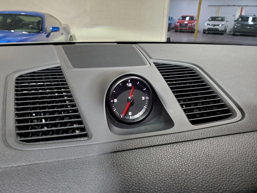 Used 2021 Porsche Cayenne AWD/4WD image 30