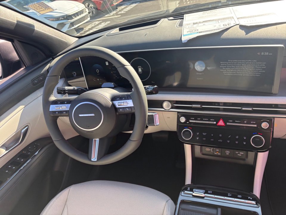 New 2025 Hyundai Tucson Limited image 30