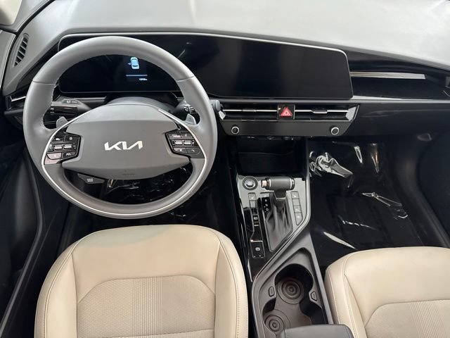 Certified 2025 Kia Niro EX FWD image 24