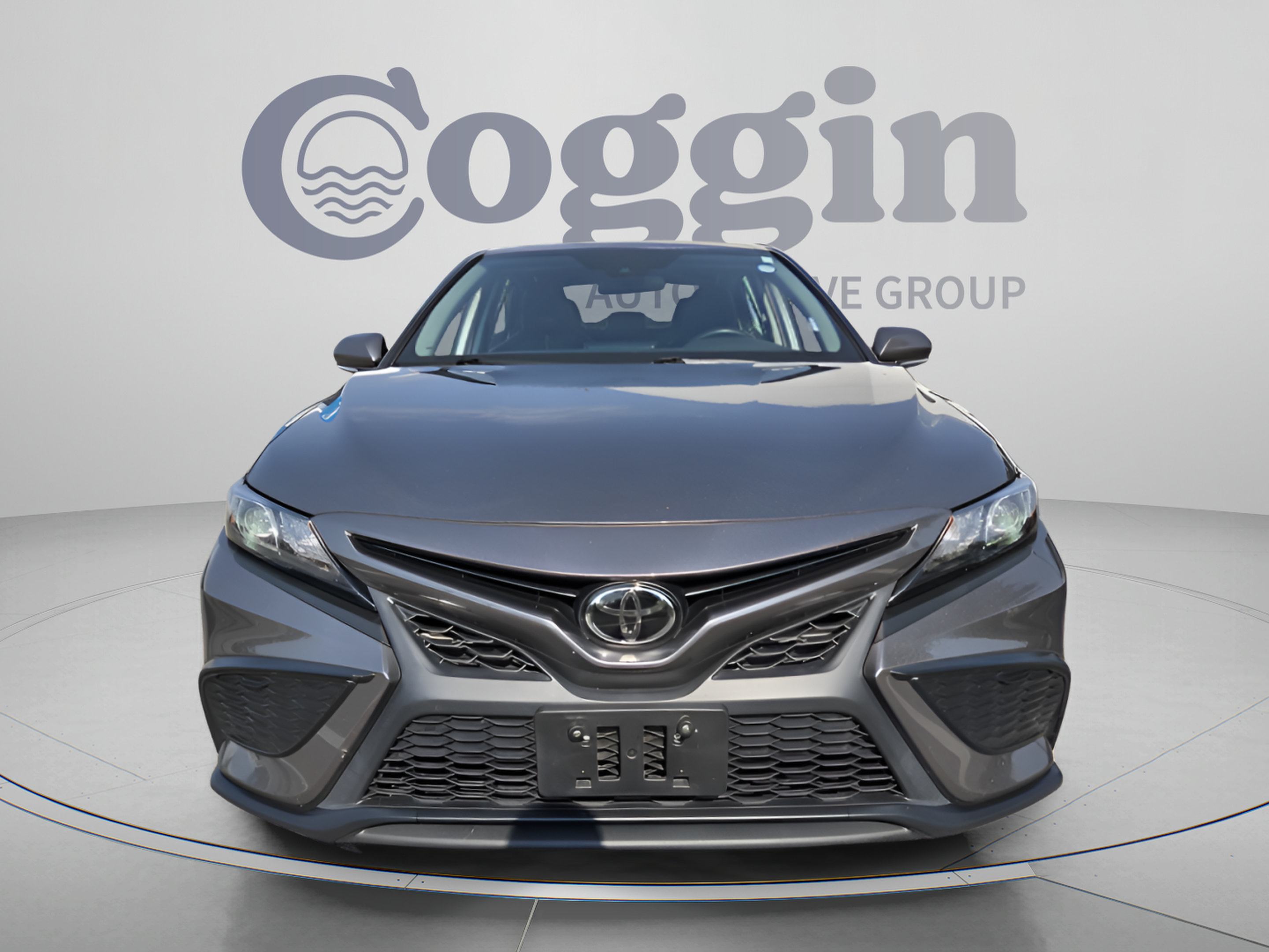 Used 2024 Toyota Camry SE FWD image 8