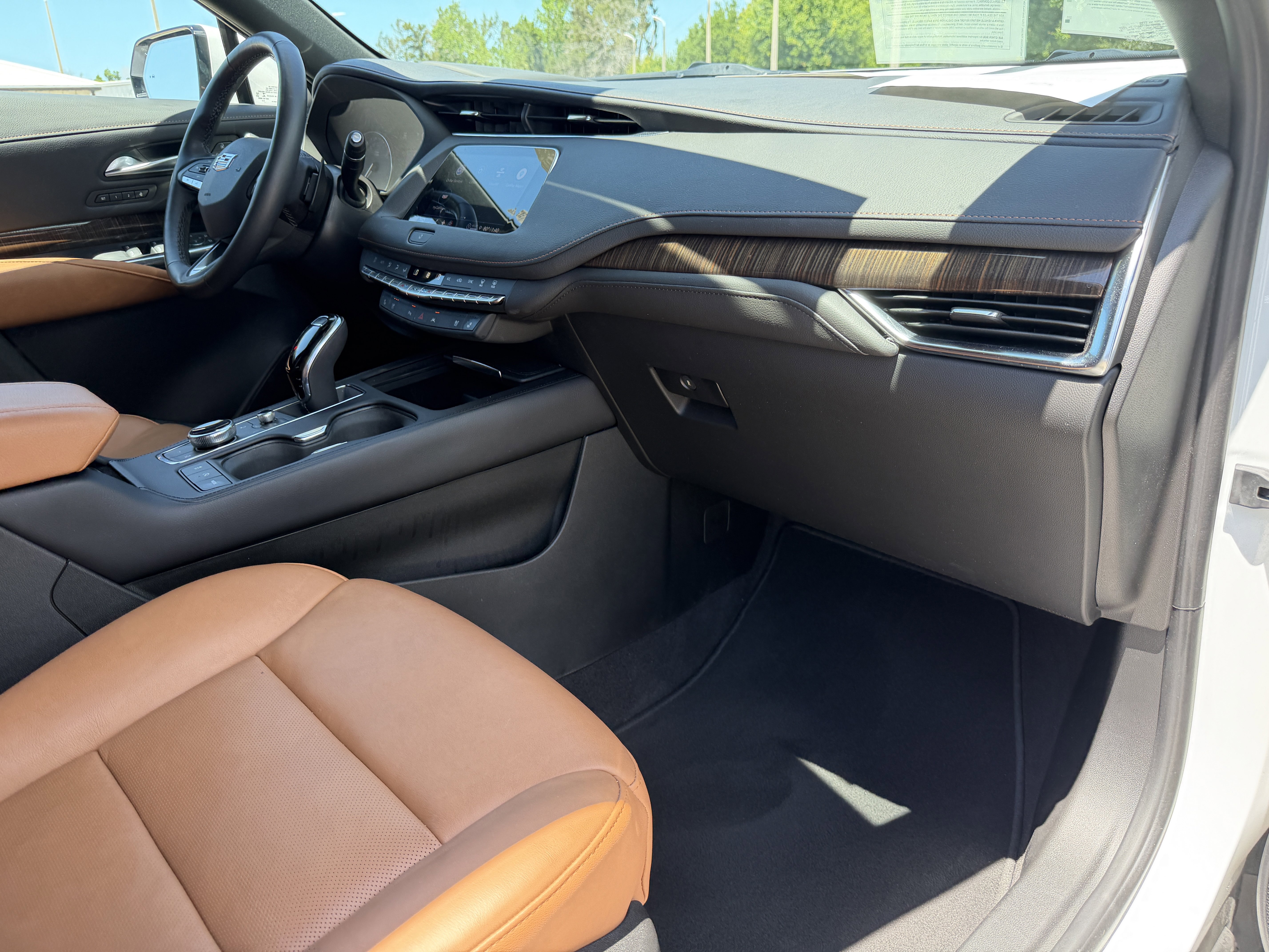 Certified 2023 Cadillac XT4 Premium Luxury w/ Technology Package AWD/4WD image 12