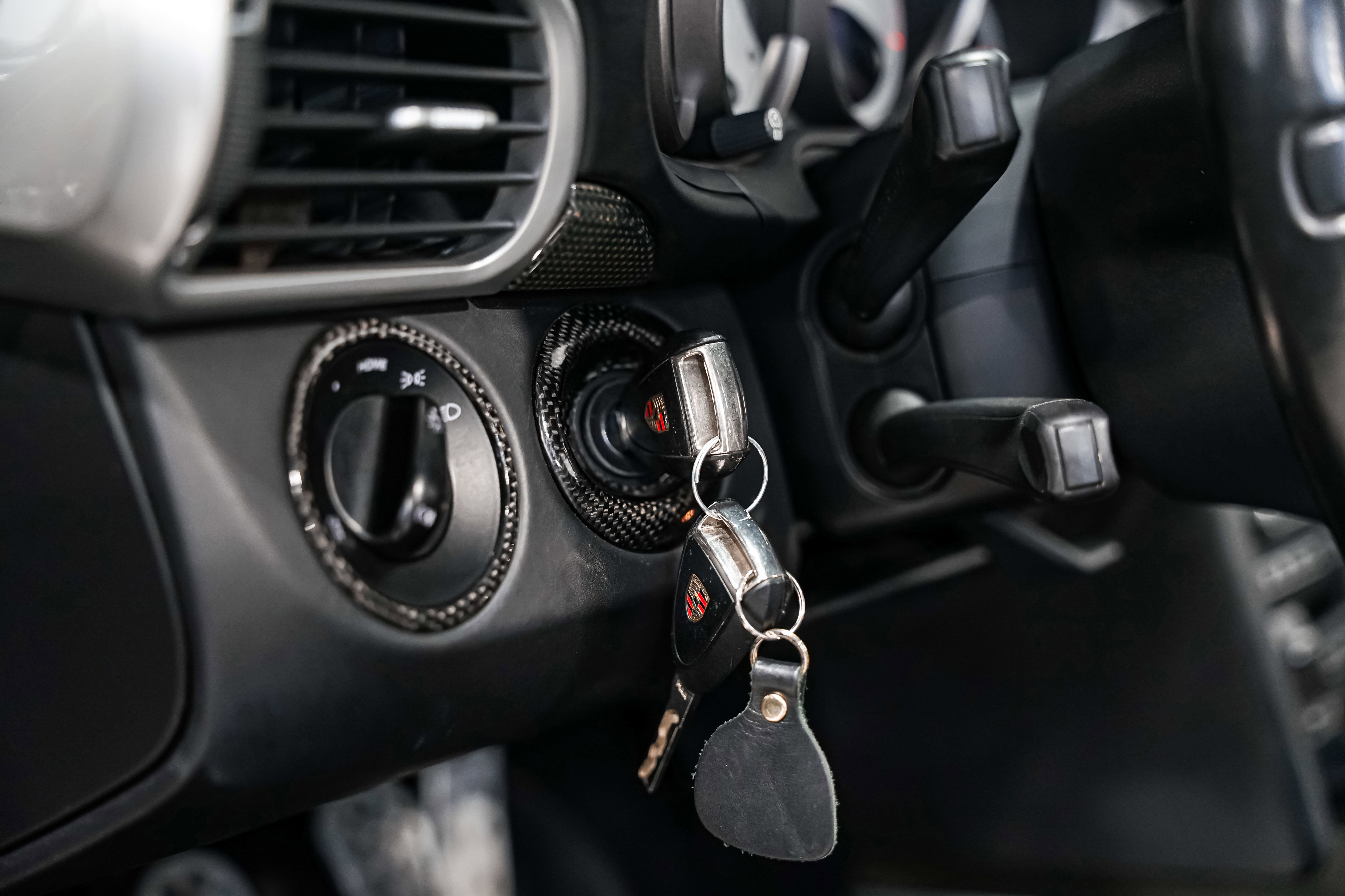 Used 2012 Porsche 911 Turbo image 20