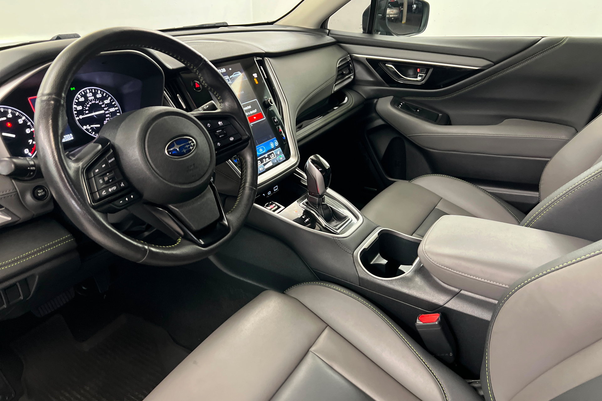 Used 2024 Subaru Outback Onyx Edition AWD/4WD image 17