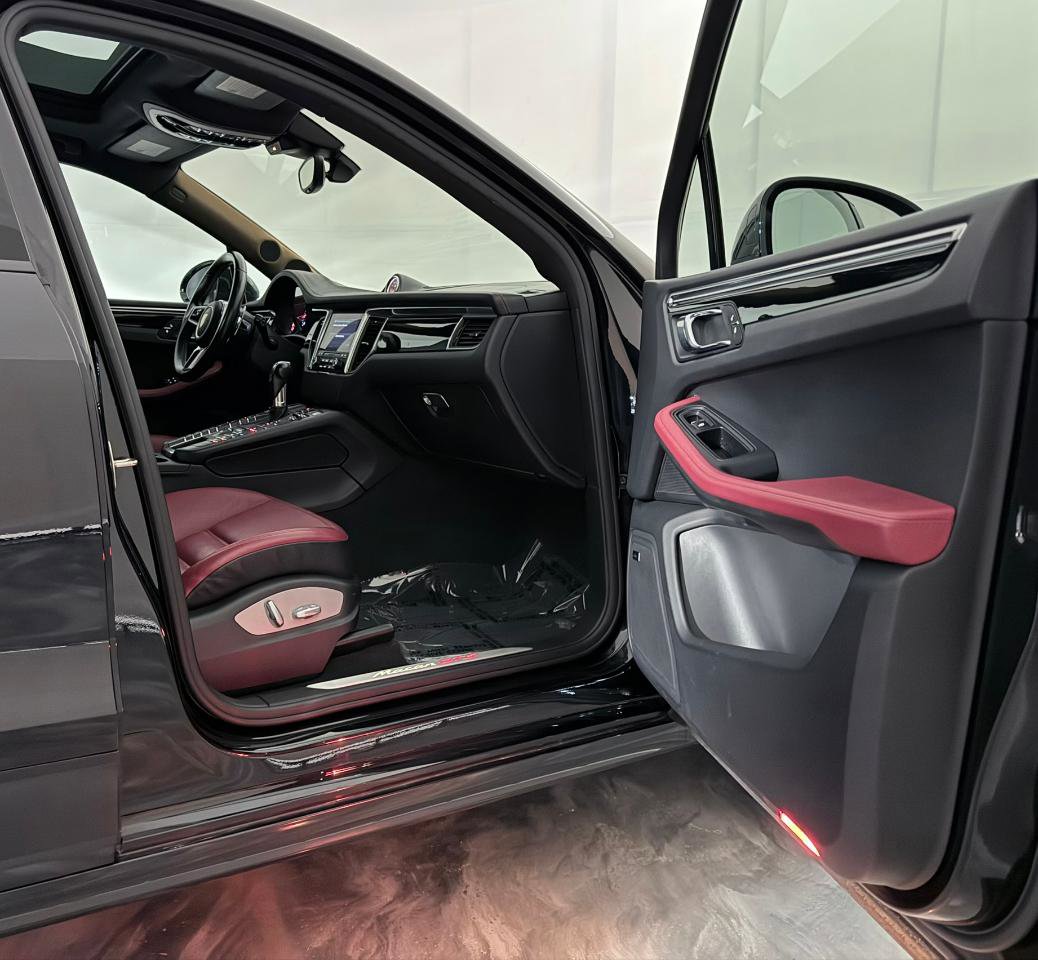 Used 2018 Porsche Macan GTS image 28