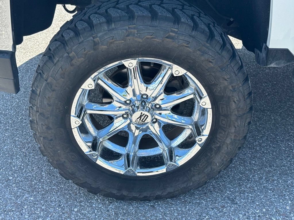 Used 2018 Chevrolet Silverado 1500 LT w/ All Star Edition AWD/4WD image 10