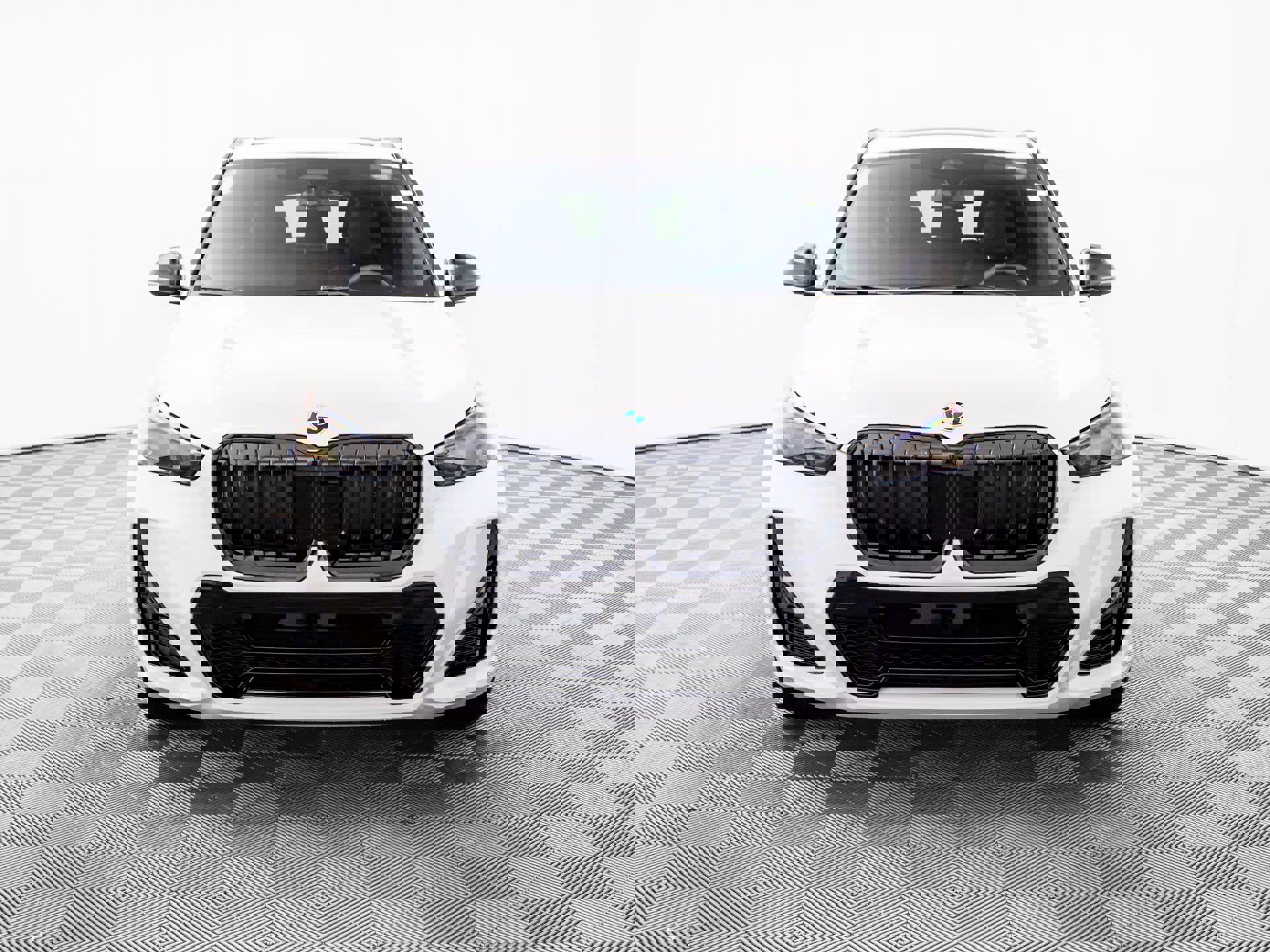 Used 2026 BMW X1 xDrive28i image 9