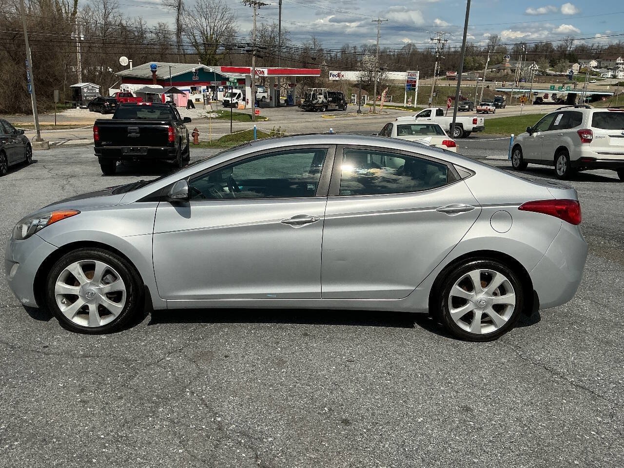 Used 2012 Hyundai Elantra Limited FWD image 9