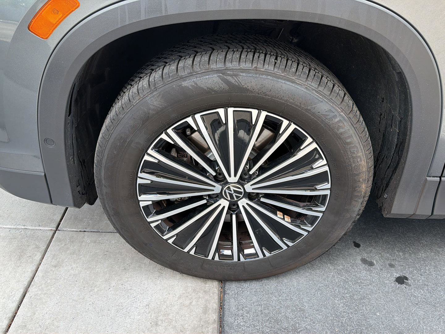 Certified 2025 Volkswagen Tiguan S w/ 18" Wheel Package image 9