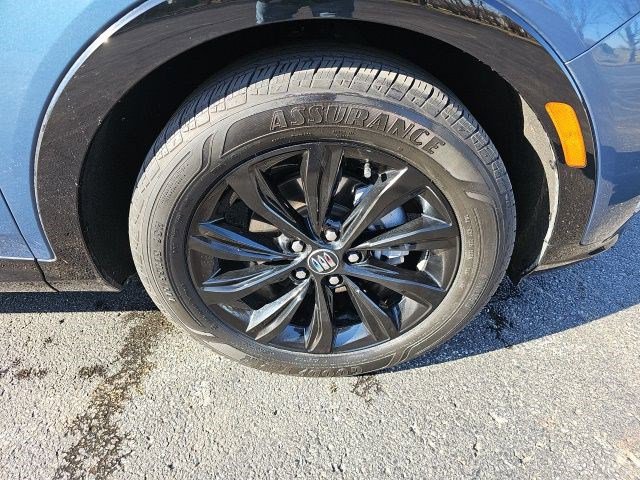 Used 2024 Buick Envista Sport Touring image 10