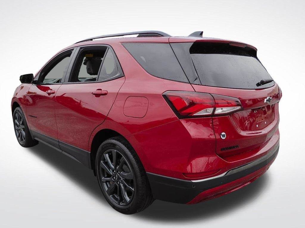 Used 2023 Chevrolet Equinox RS w/ RS Leather Package FWD image 5