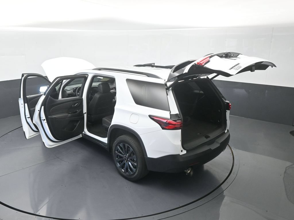 Used 2023 Chevrolet Traverse RS FWD image 76