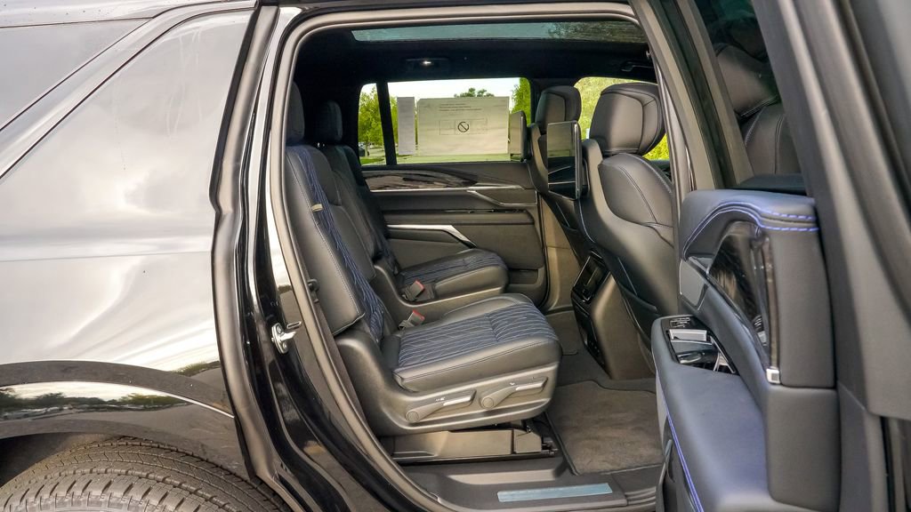 New 2026 Cadillac Escalade IQL Sport 1 w/ LPO, ONYX Package image 13