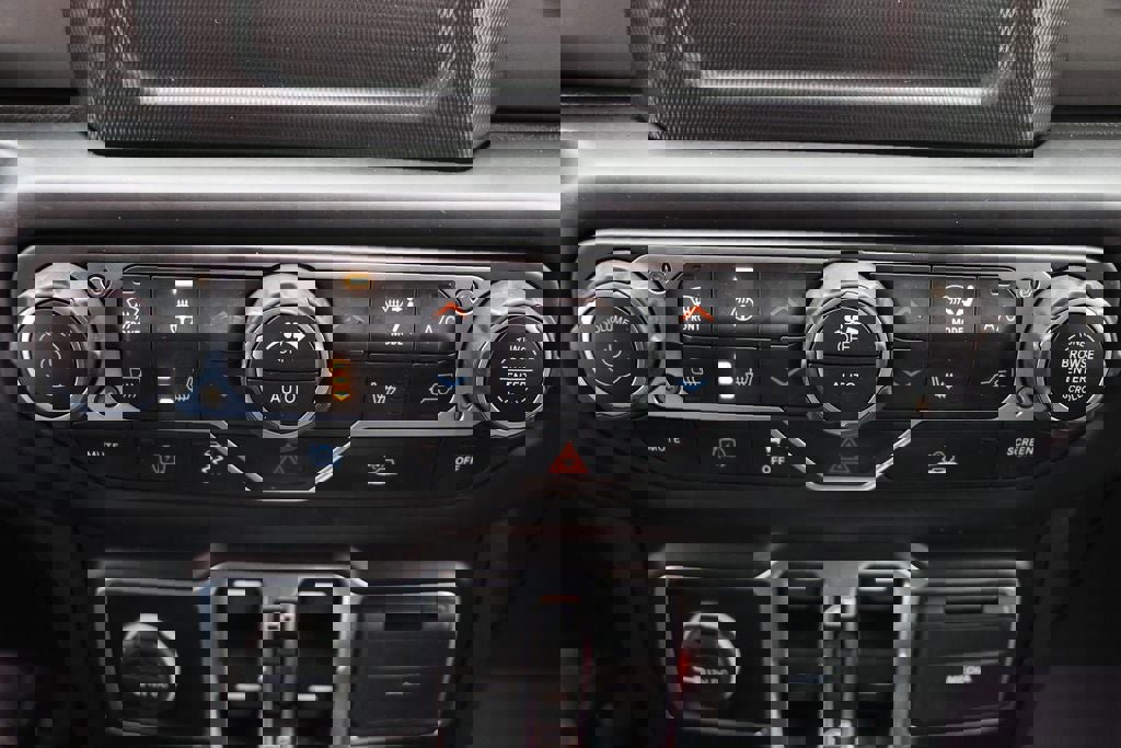 Used 2023 Jeep Wrangler Unlimited w/ Cold Weather Group image 23