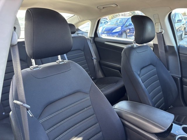 Used 2013 Ford Fusion SE image 23
