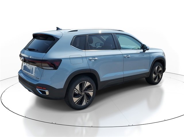New 2025 Volkswagen Taos SE image 4