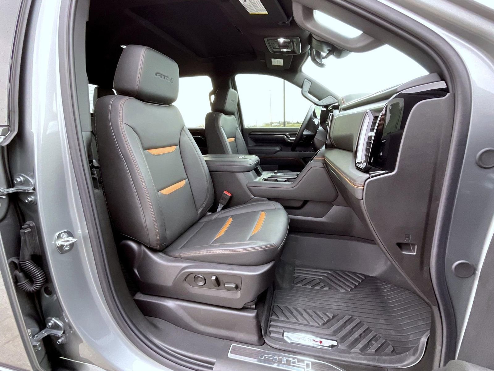 Certified 2024 GMC Sierra 2500 AT4 w/ AT4 Premium Plus Package AWD/4WD image 15