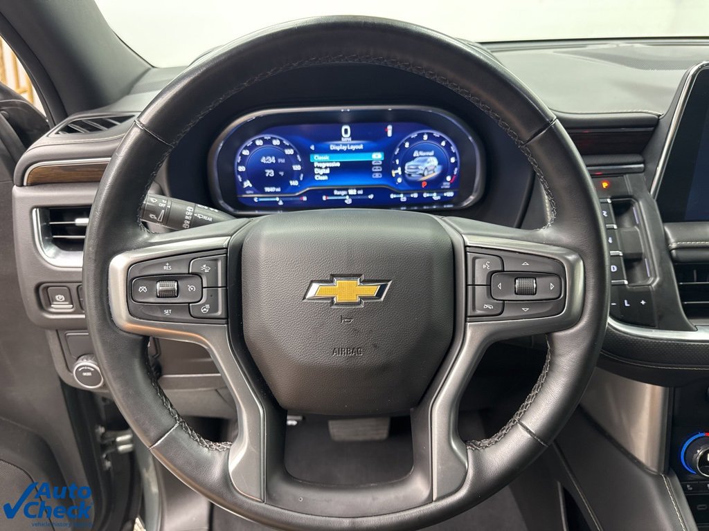 Used 2023 Chevrolet Suburban Premier image 17