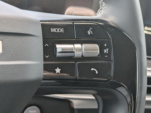 New 2026 Kia Sorento LX FWD image 25