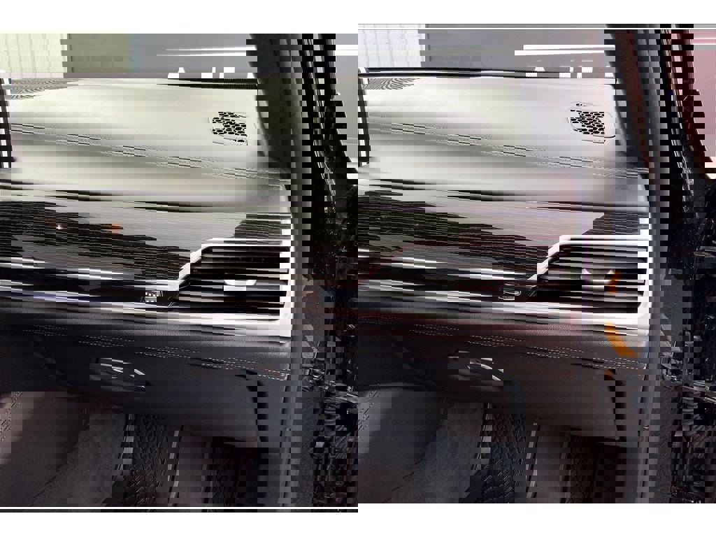 Used 2016 BMW 750i xDrive image 18