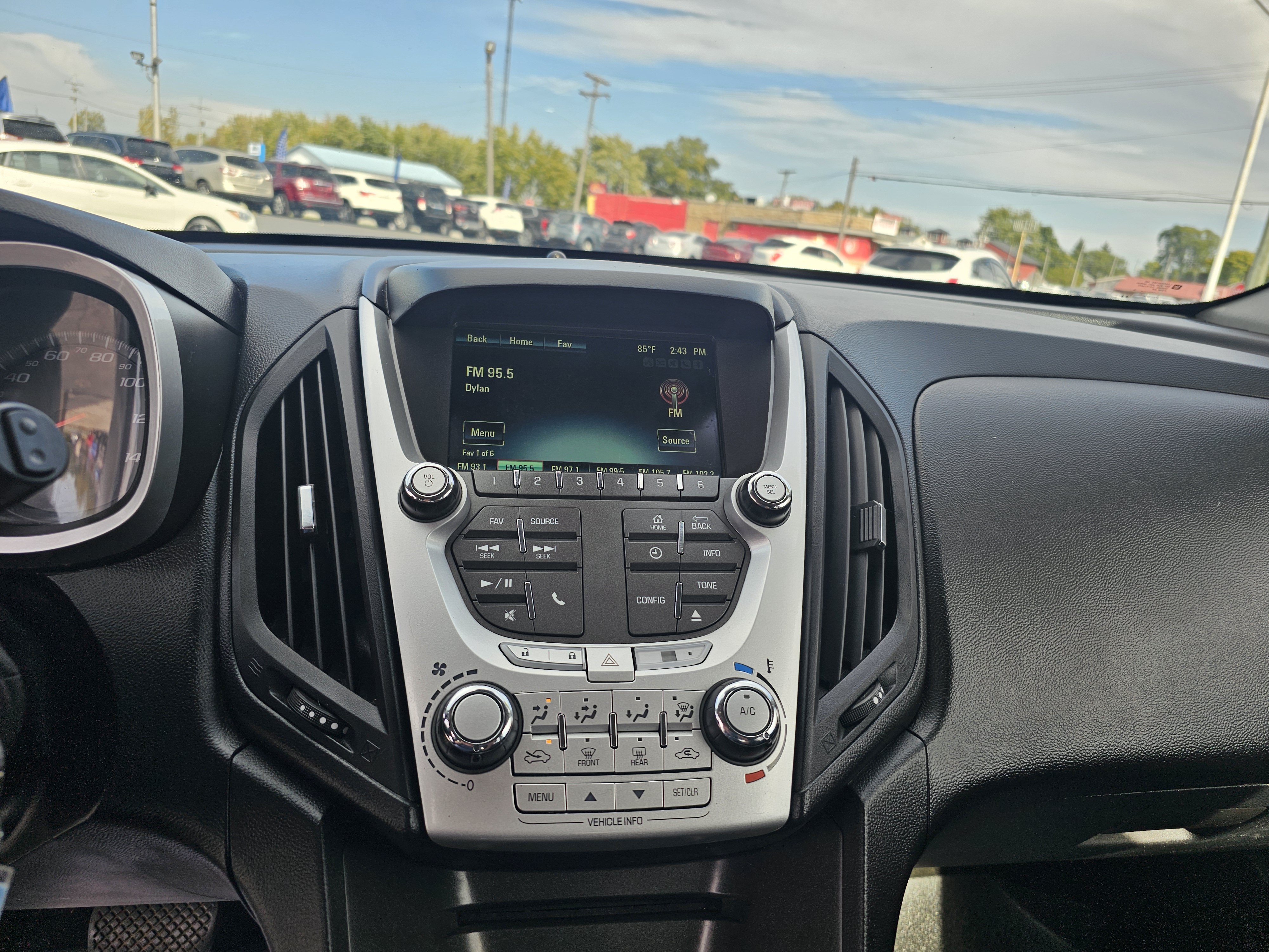 Used 2015 Chevrolet Equinox LT FWD image 15