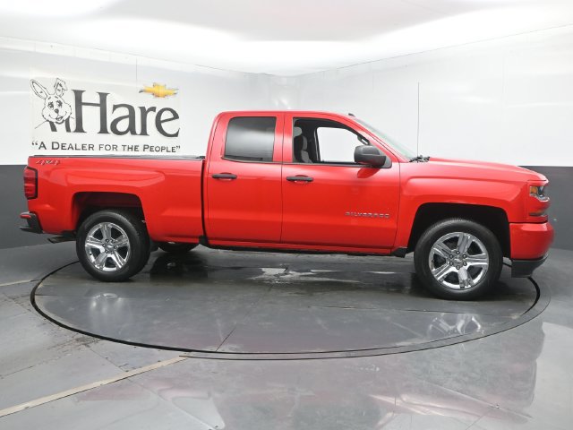 Used 2019 Chevrolet Silverado 1500 Custom w/ Custom Convenience Package AWD/4WD image 53