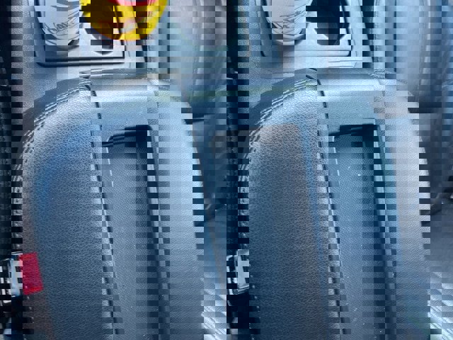 Used 2014 Chevrolet Suburban LT image 17