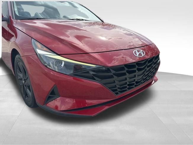 Used 2023 Hyundai Elantra SEL image 12
