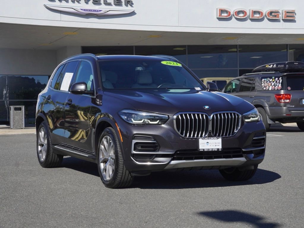 Used 2023 BMW X5 xDrive40i image 2
