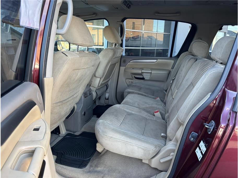 Used 2011 Nissan Armada SV w/ Driver Pkg image 12