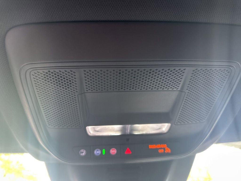 Used 2026 Chevrolet Equinox EV LT image 15