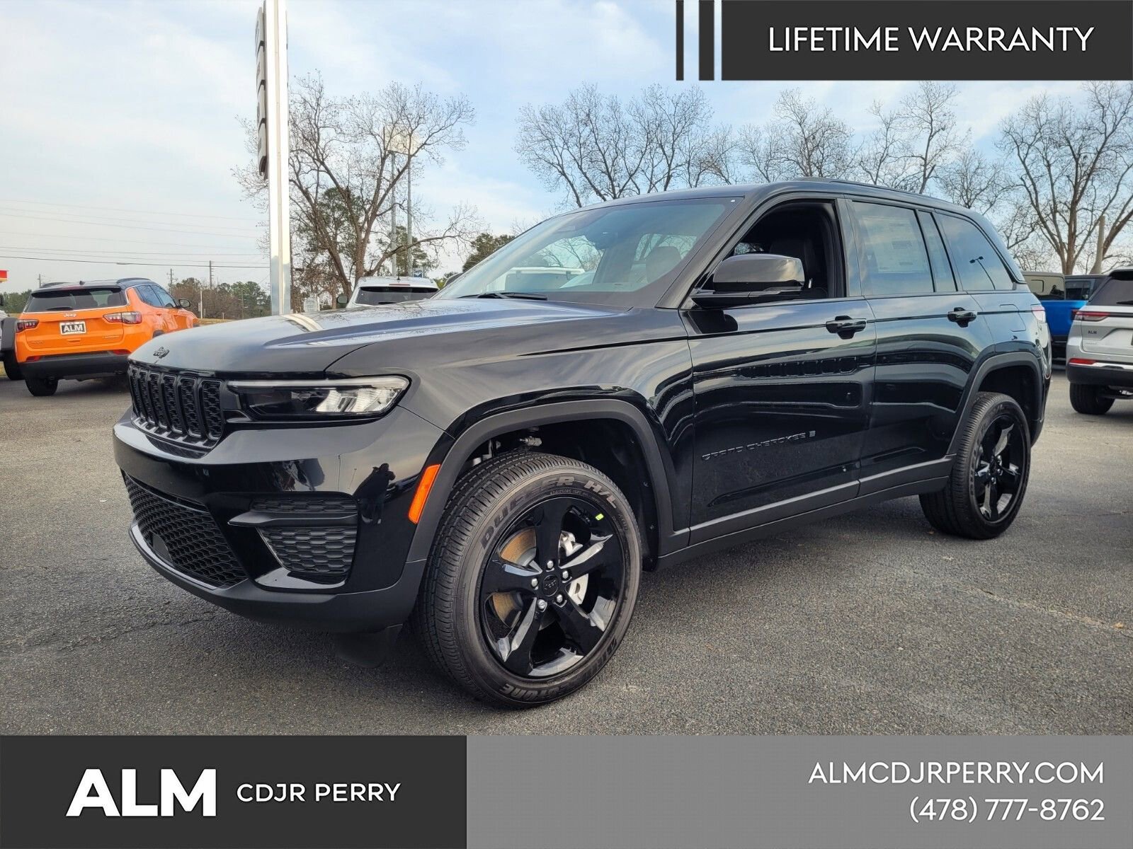 New 2025 Jeep Grand Cherokee Altitude image 1