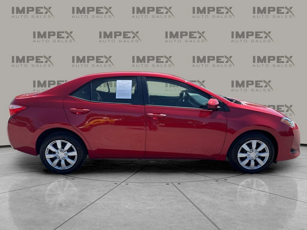 Used 2017 Toyota Corolla LE FWD image 6