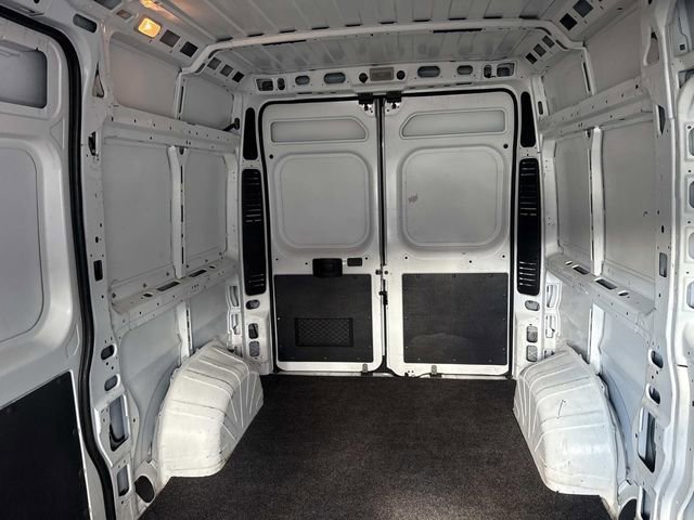 Used 2020 RAM ProMaster 2500 w/ Interior Convenience Group image 21