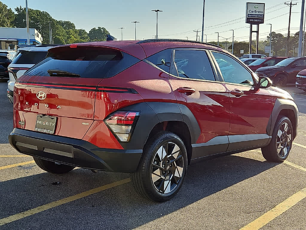 Used 2024 Hyundai Kona SEL w/ Convenience Package AWD/4WD image 4